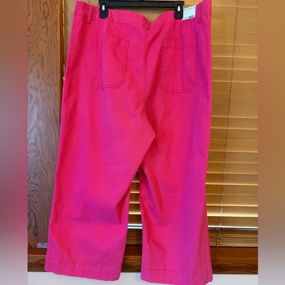 Code Bleu NWT Pink Flare & Wide Leg Crop Jeans Raspberry Sorbet Color. Size 20W - Picture 6 of 11